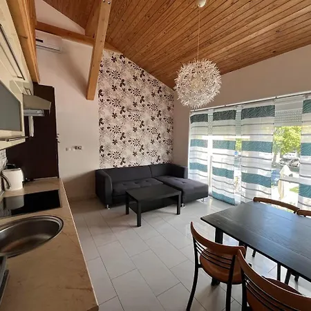 Haz Διαμέρισμα *