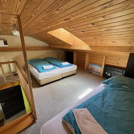 Haz Διαμέρισμα Balatonlelle